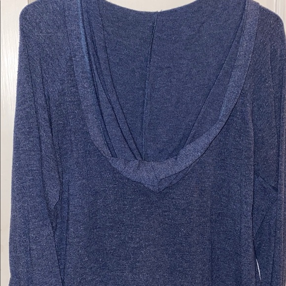 Blue lightweight pullover - Picture 5 of 8